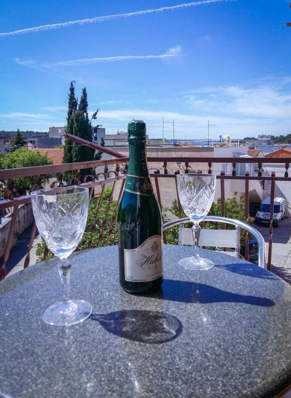 Apartmani Jovic Makarska Ngoại thất bức ảnh