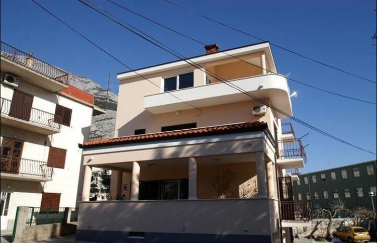 Apartmani Jovic Makarska Ngoại thất bức ảnh