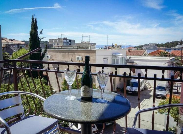 Apartmani Jovic Makarska Ngoại thất bức ảnh