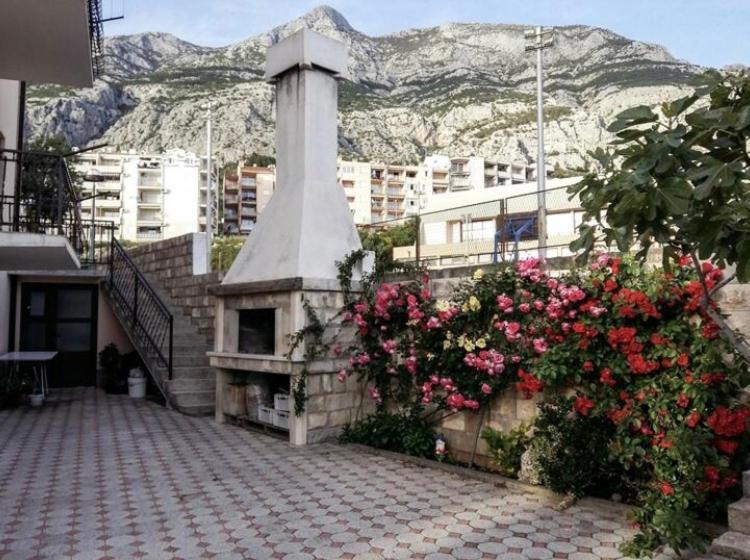 Apartmani Jovic Makarska Ngoại thất bức ảnh