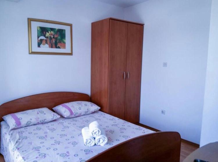 Apartmani Jovic Makarska Ngoại thất bức ảnh